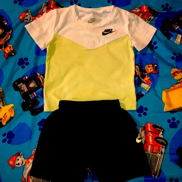 Nike Other - Nike 2Piece Outfit